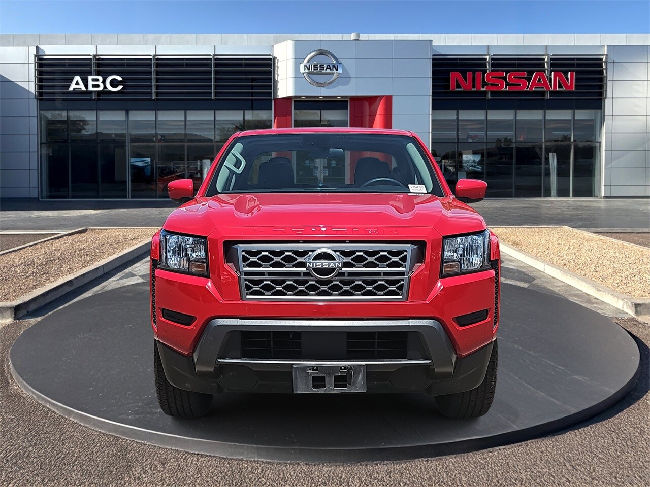 2022 Nissan Frontier SV photo 2