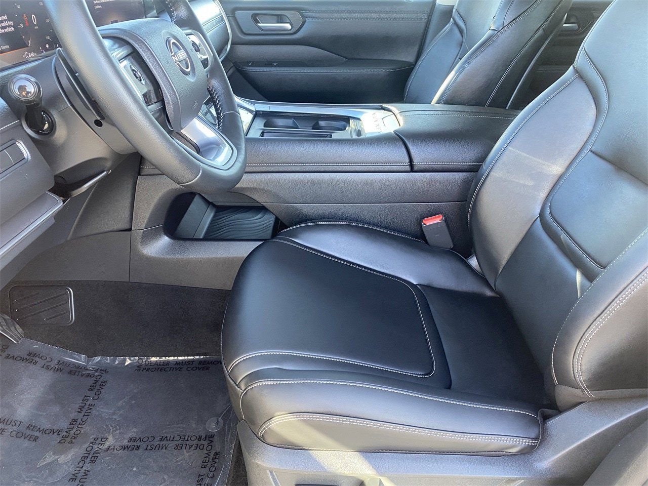 2026 Nissan Armada SV - Photo 18