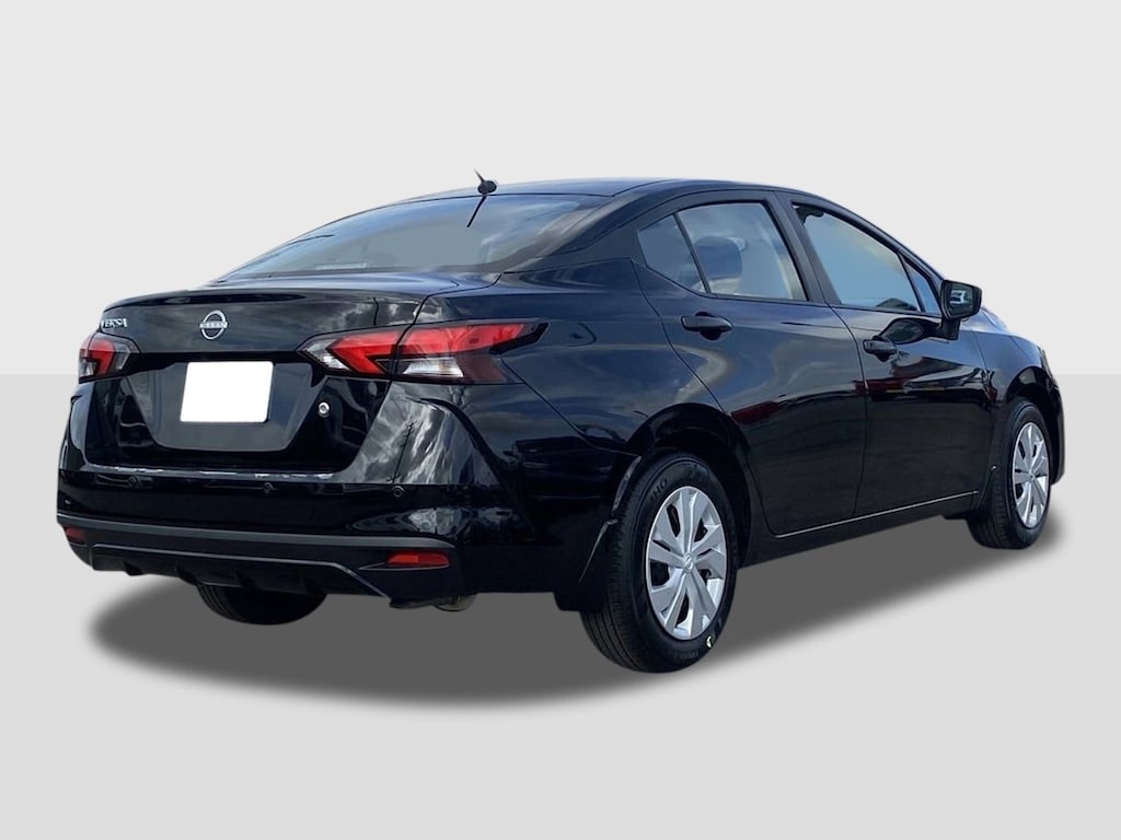 New 2025 Nissan Versa 1.6 S Sedan