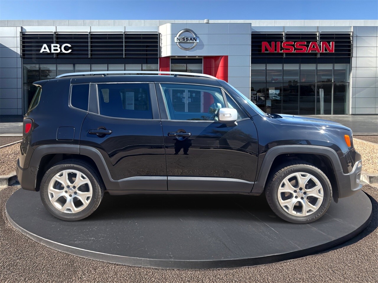 2015 Jeep Renegade Limited photo 4