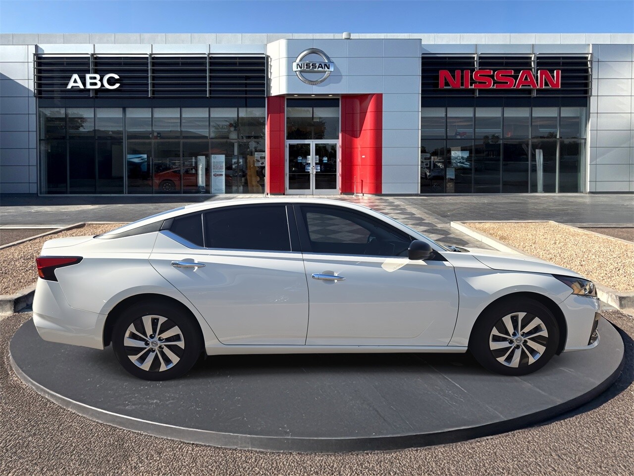 2025 Nissan Altima 2.5 S photo 2