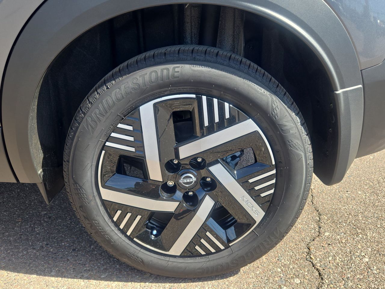 2026 Nissan KICKS SV - Photo 31