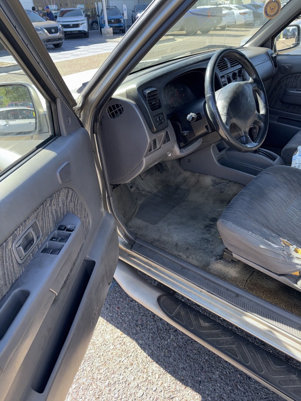 Used 2000 Nissan Frontier Truck