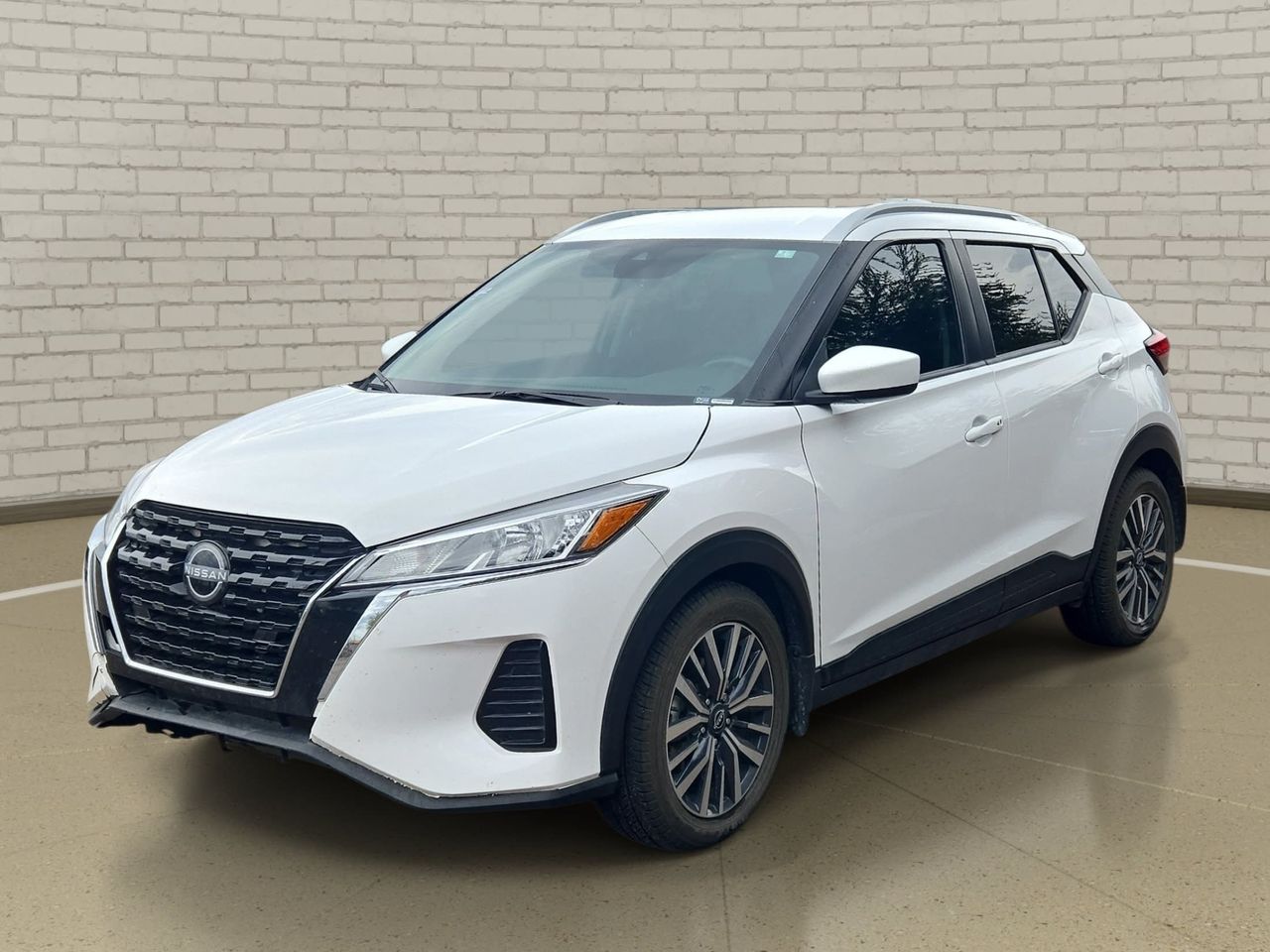 White (Fresh Powder) 2024 Nissan Kicks SUV / Crossover Front-Wheel Drive Continuously Variable Transmission