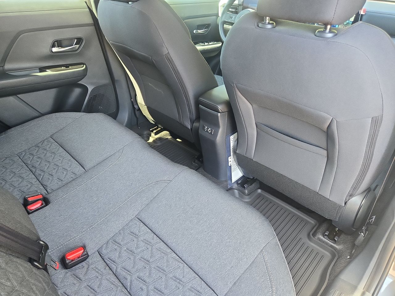 2026 Nissan KICKS SV - Photo 11