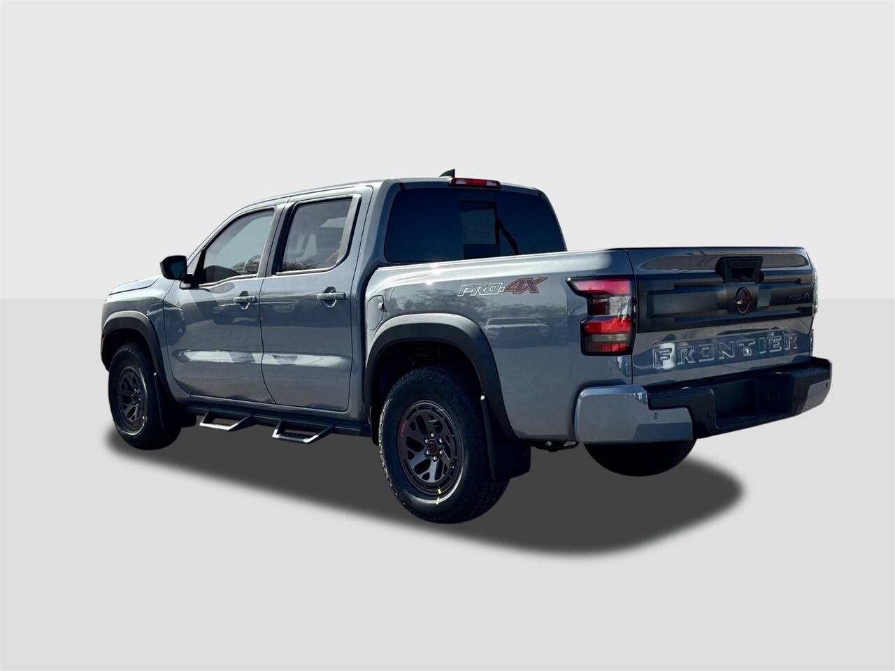 2025 Nissan Frontier PRO-4X photo 3