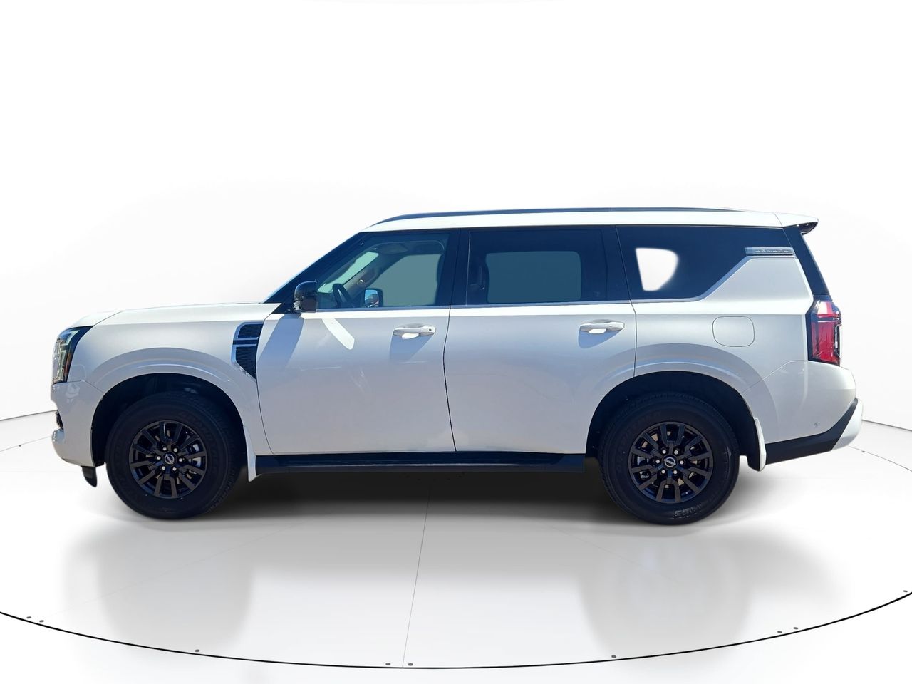 2025 Nissan Armada SV - Photo 8