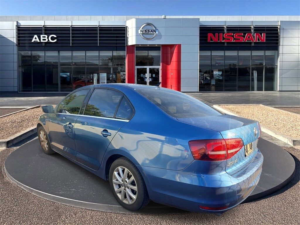 Used 2017 Volkswagen Jetta 1.4T SE Sedan