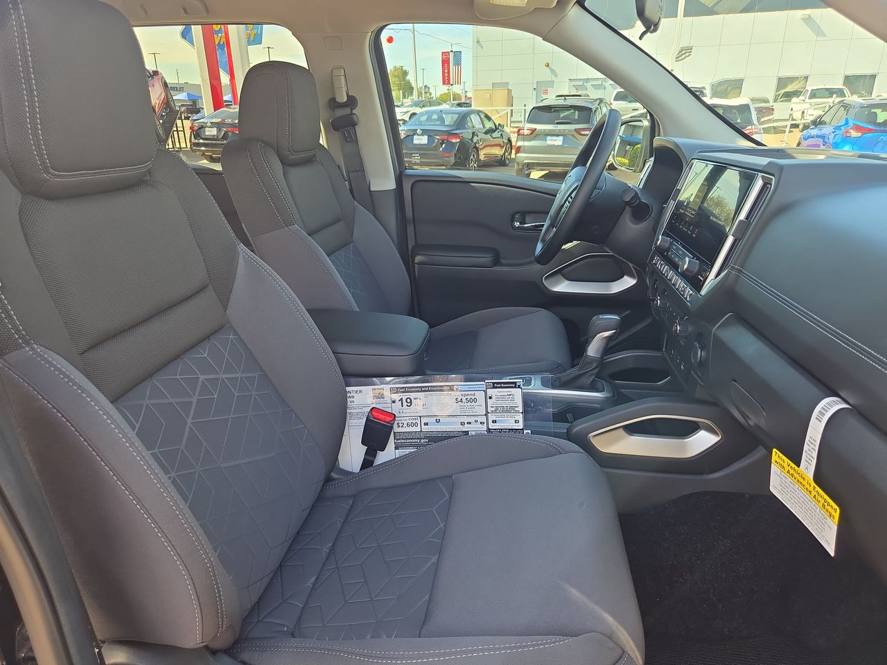 2026 Nissan Frontier SV - Photo 10