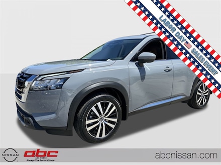 2025 Nissan Pathfinder Platinum SUV