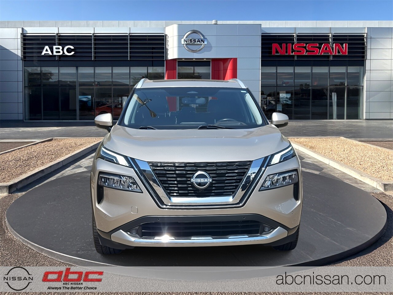 2022 Nissan Rogue Platinum photo 2