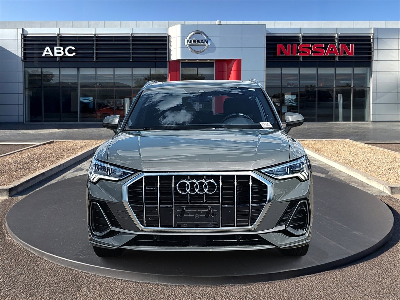 2023 Audi Q3 Premium S line photo 2