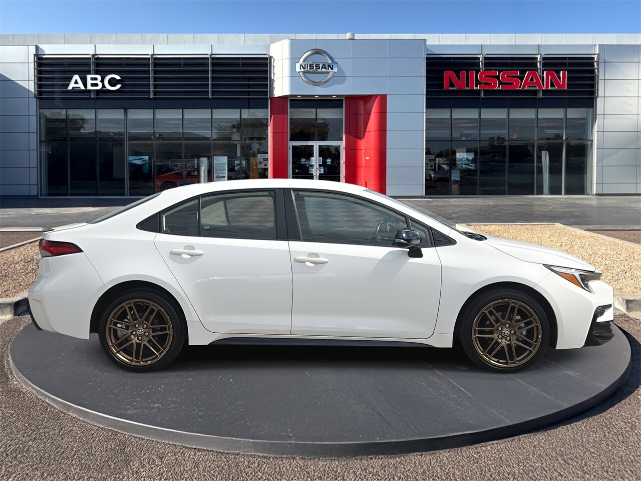 2024 Toyota Corolla Hybrid photo 4
