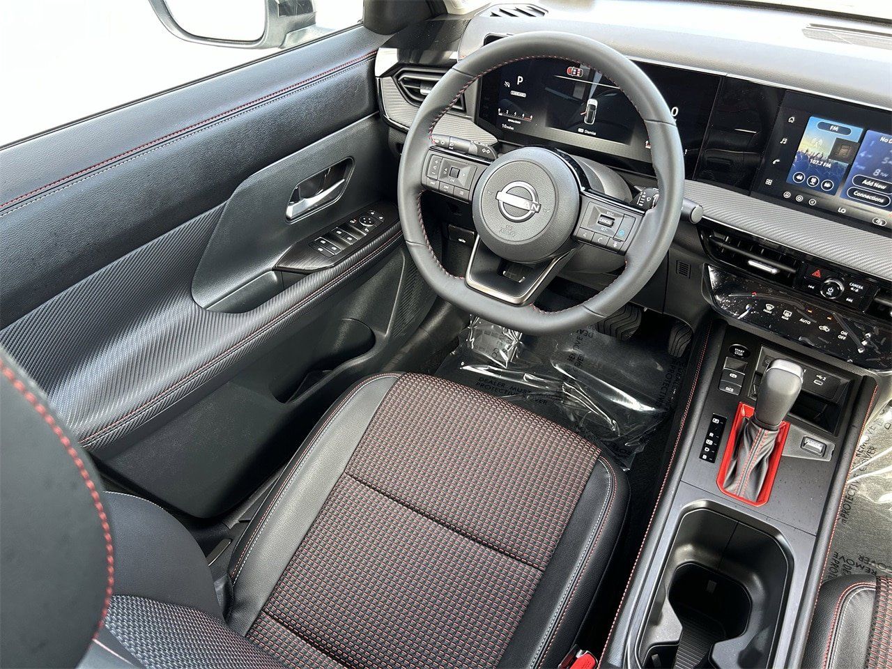 2026 Nissan KICKS SR - Photo 16