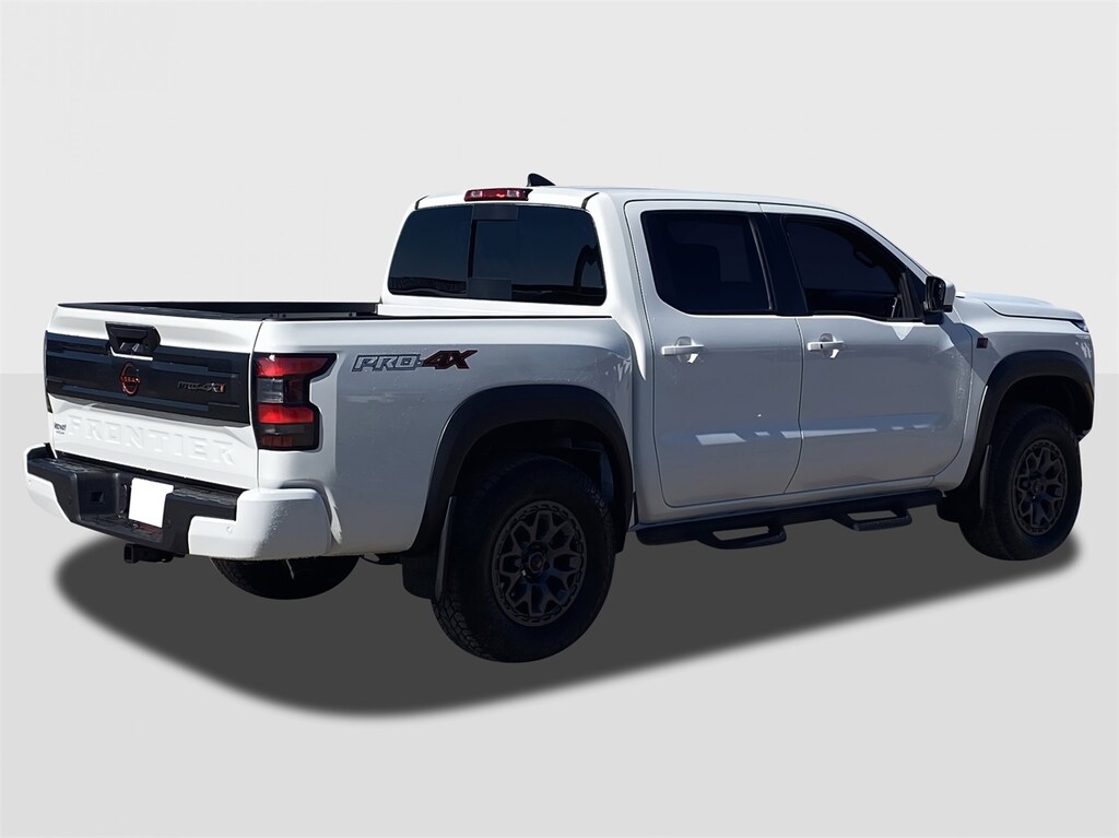New 2026 Nissan Frontier PRO-4X w/R Package Truck Crew Cab