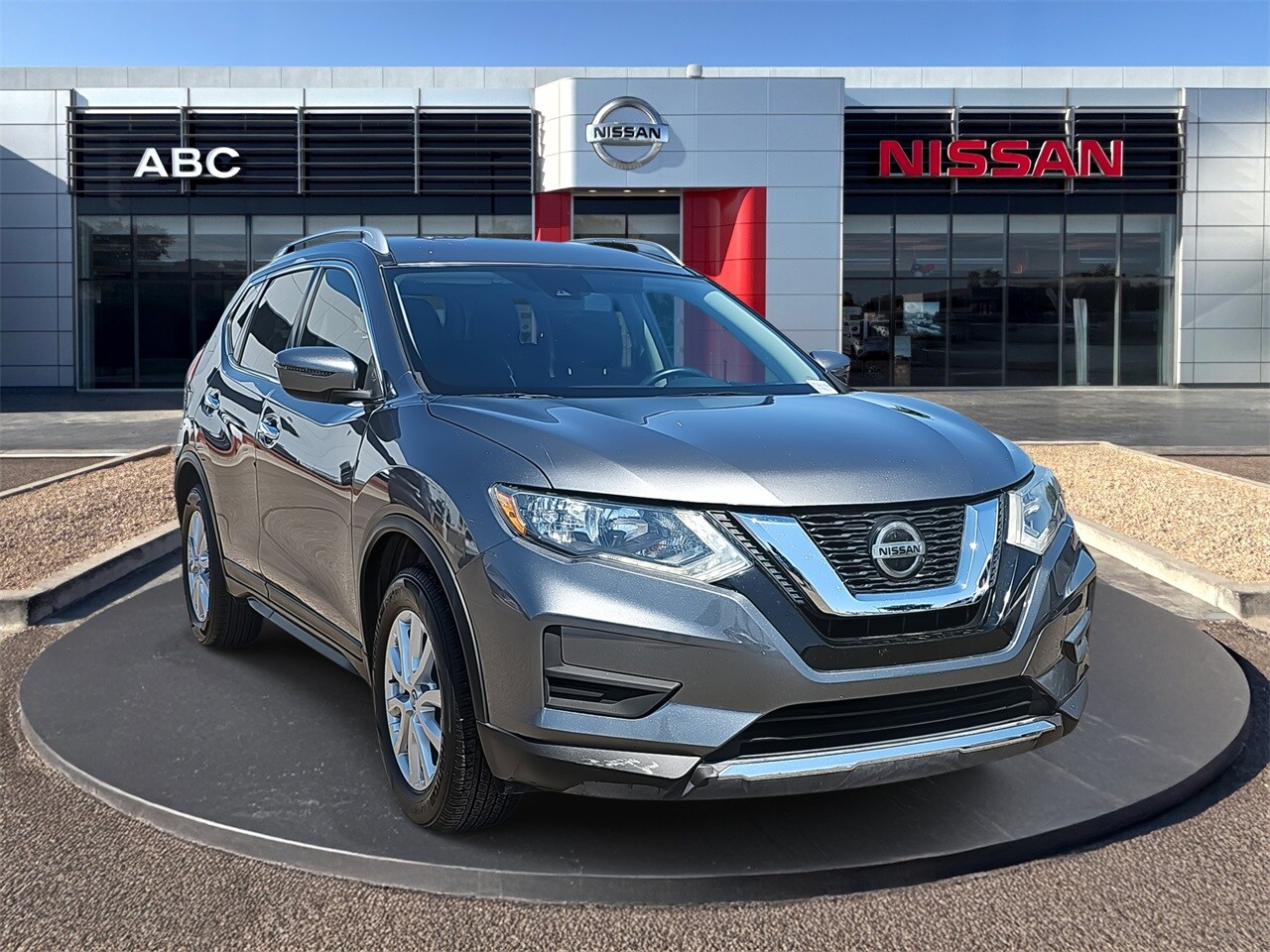 2020 Nissan Rogue SV photo 3