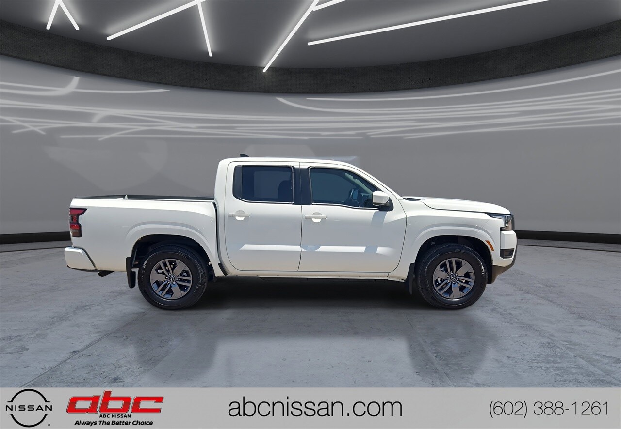 2025 Nissan Frontier SV photo 4