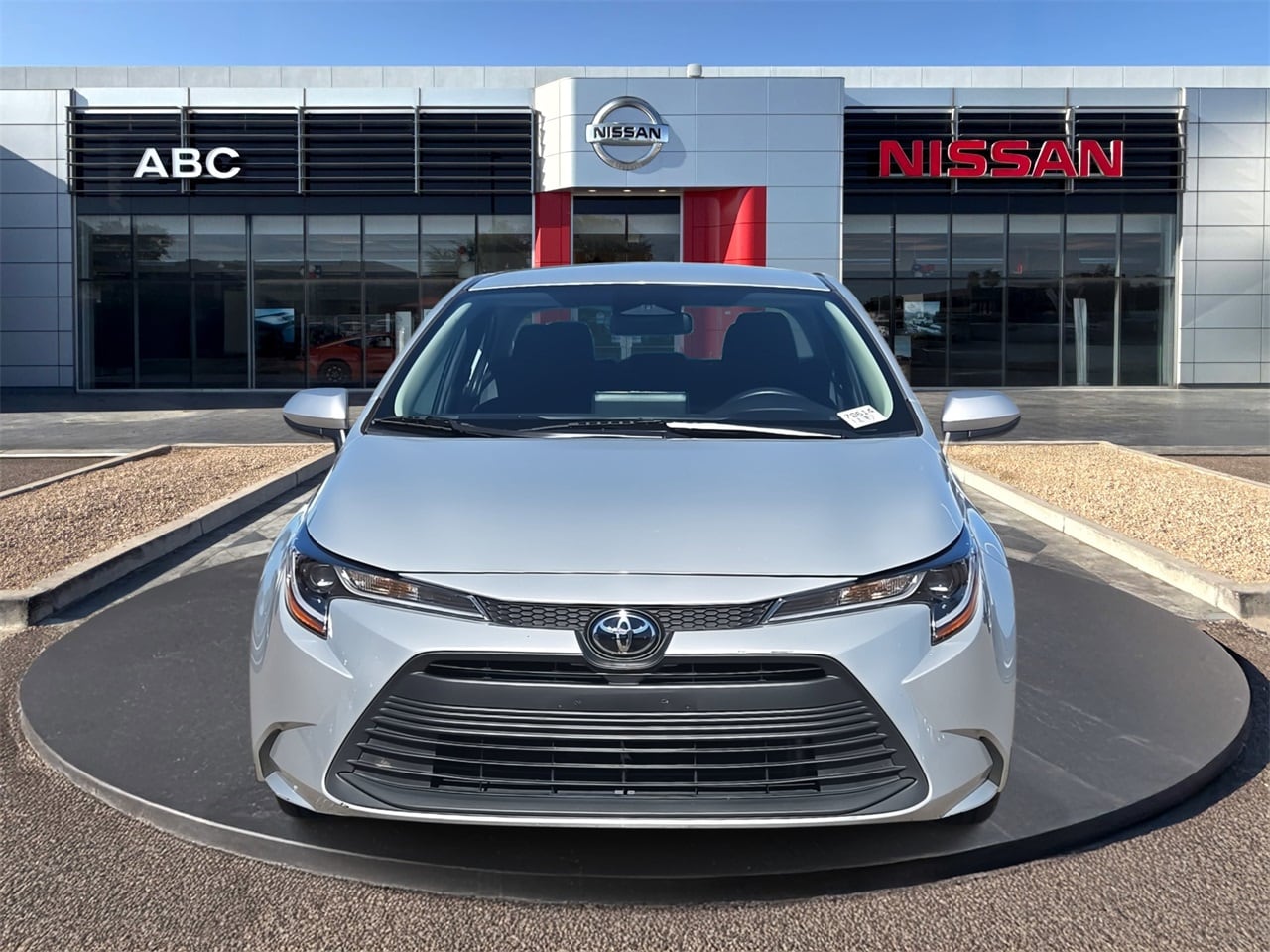 Used 2024 Toyota Corolla LE with VIN 5YFB4MDE6RP090168 for sale in Northfield, Minnesota