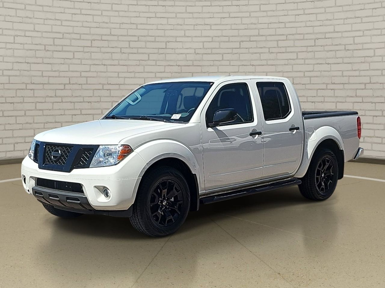 2021 Nissan Frontier SV Crew Cab 4X2 SWB's photo