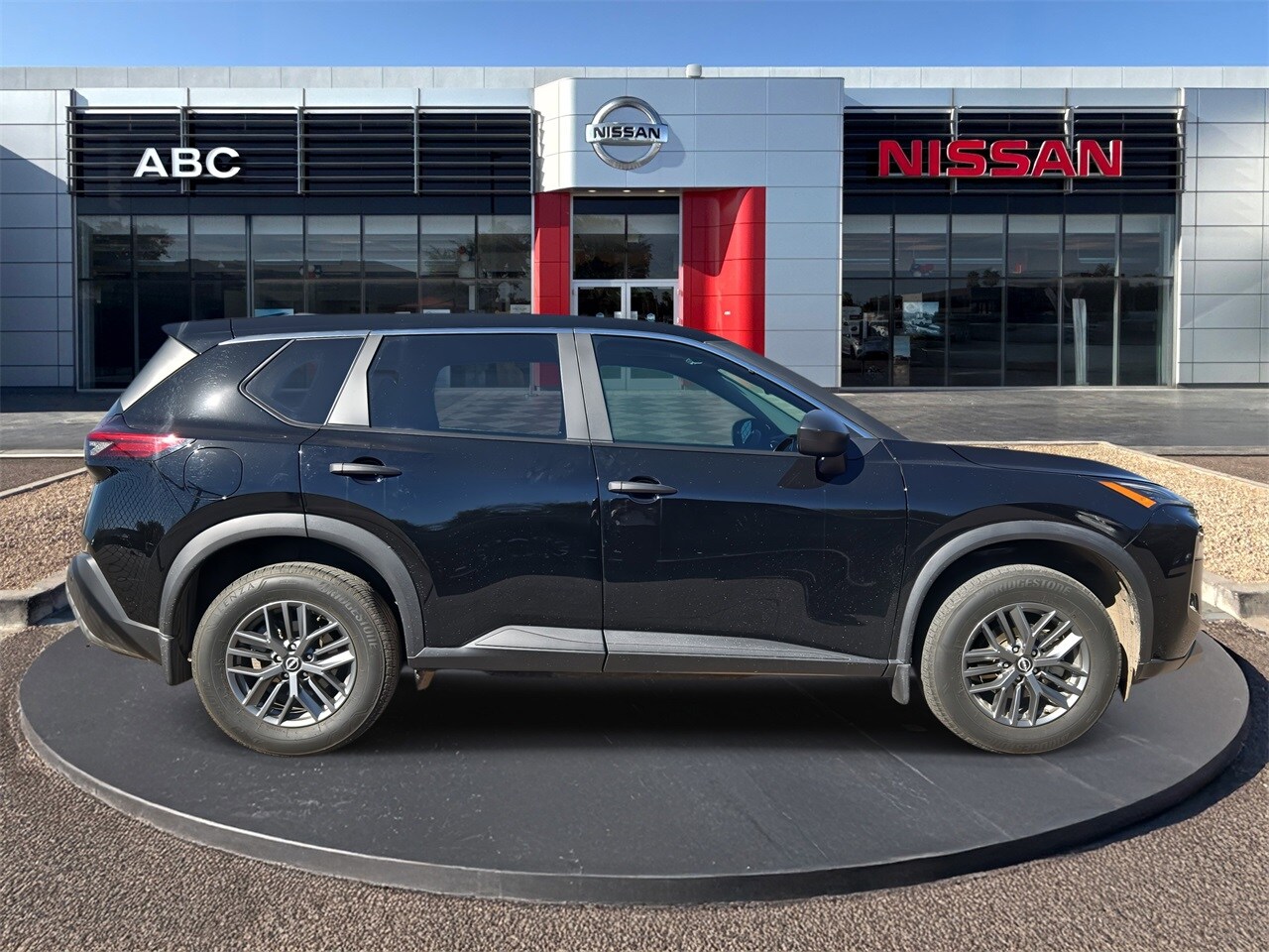 2023 Nissan Rogue S photo 4