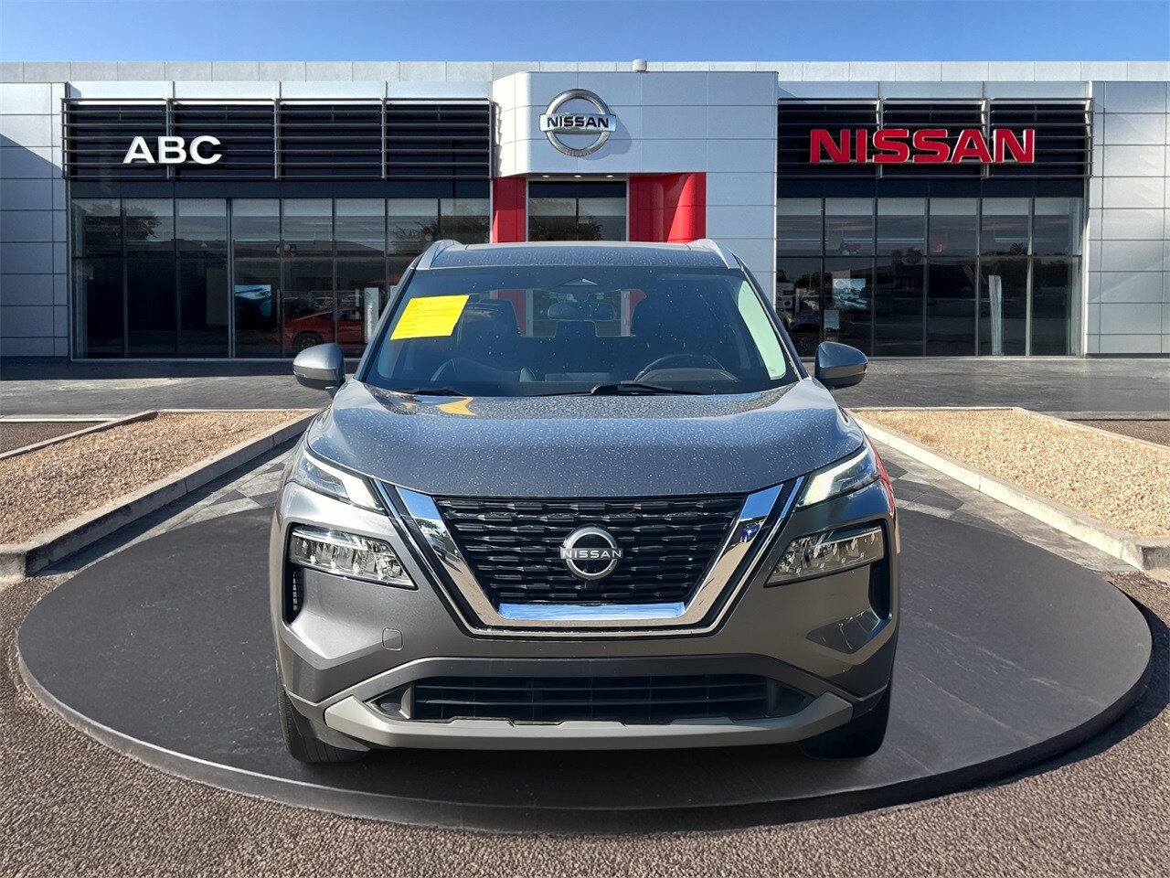 2023 Nissan Rogue SV photo 2