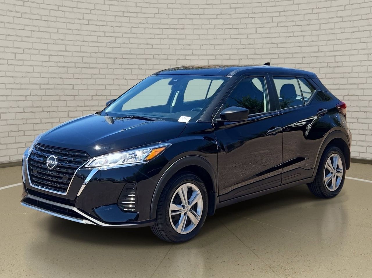 2025 Nissan Kicks Play 1.6 FWD's photo