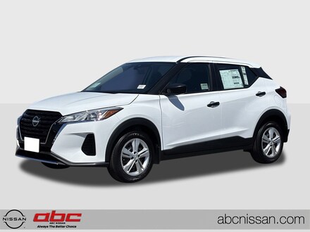 2025 Nissan Kicks Play S SUV