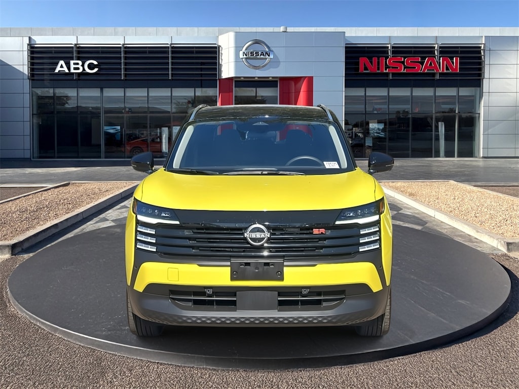 Used 2025 Nissan Kicks SR SUV