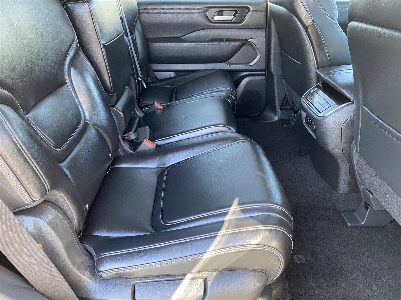 2026 Nissan Armada SV - Photo 13