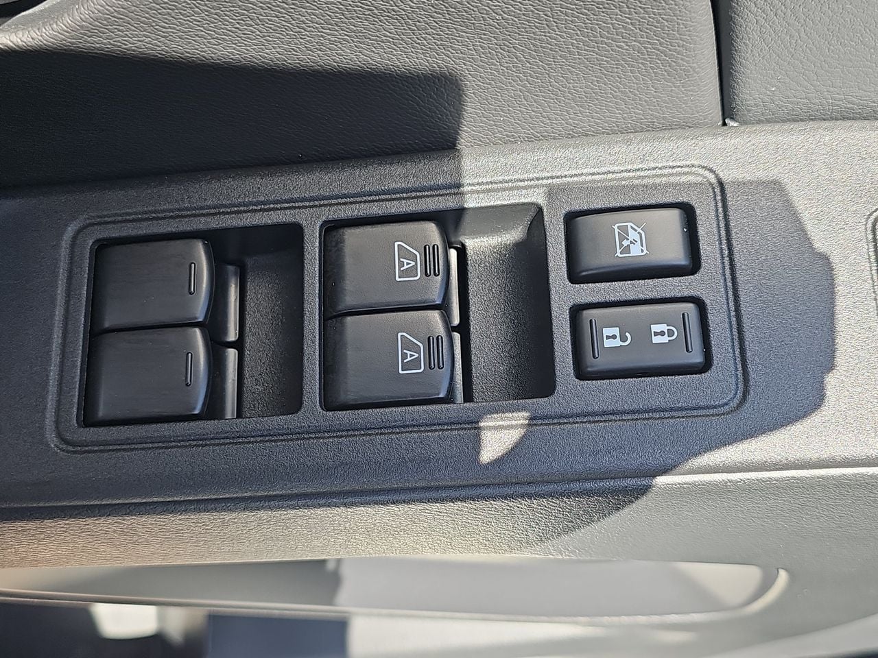 2026 Nissan Frontier SV - Photo 27