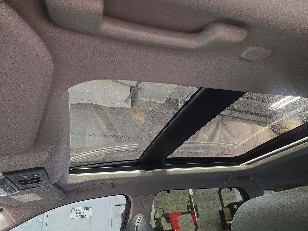 2025 Nissan Rogue Platinum - Photo 30