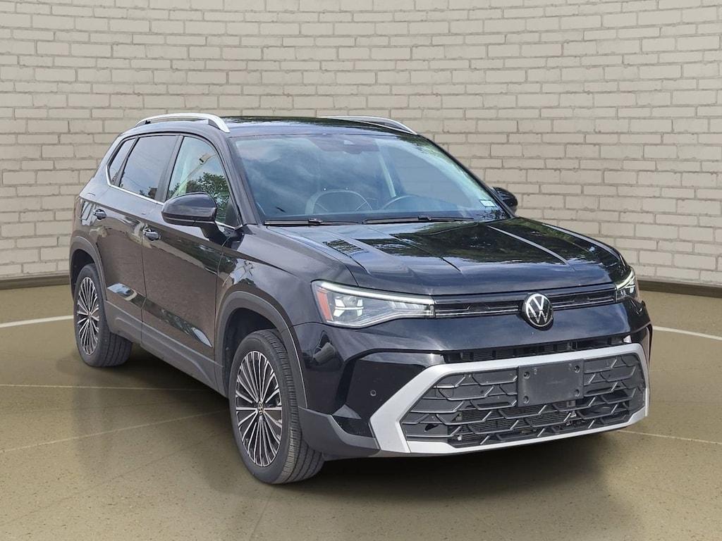 Used 2025 Volkswagen Taos 1.5T SE SUV