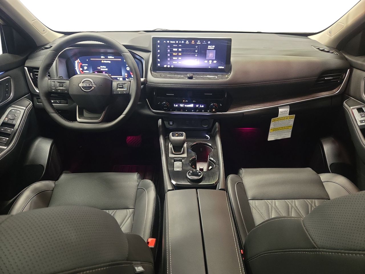 2025 Nissan Rogue Platinum - Photo 9