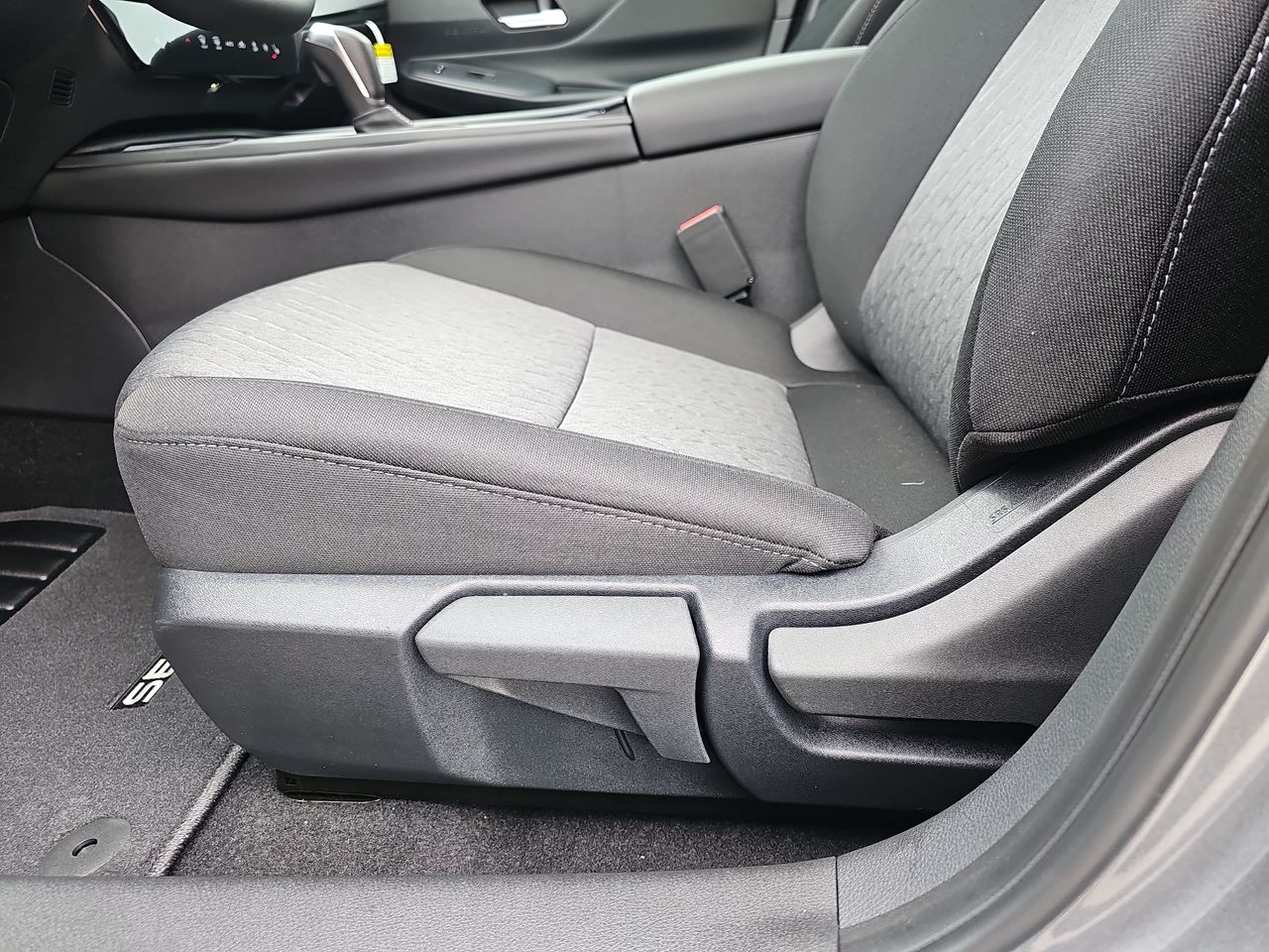 2026 Nissan Sentra SV - Photo 27