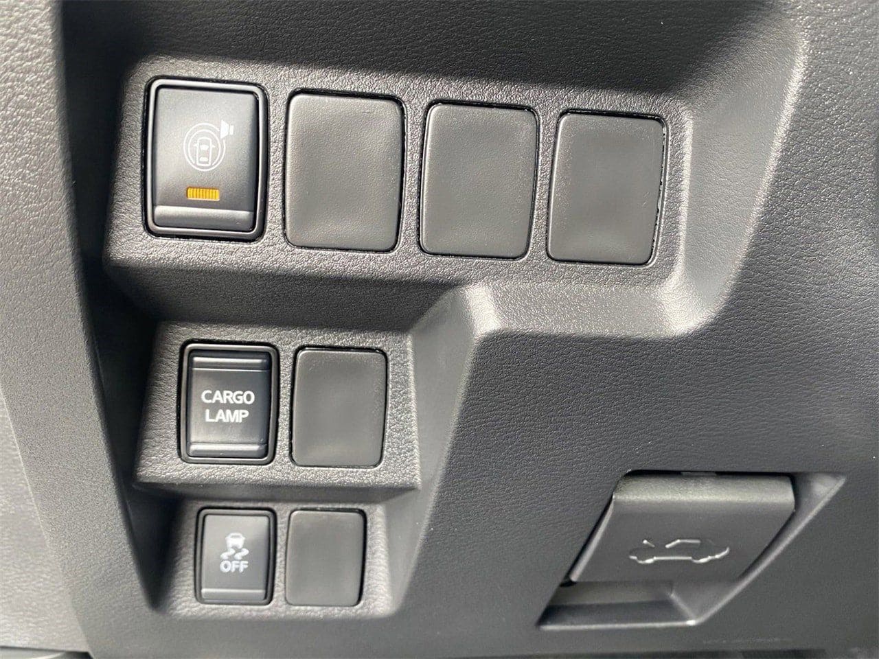 2025 Nissan Frontier SV - Photo 31