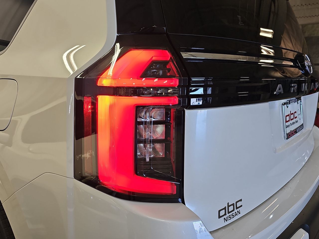 2025 Nissan Armada SV - Photo 34