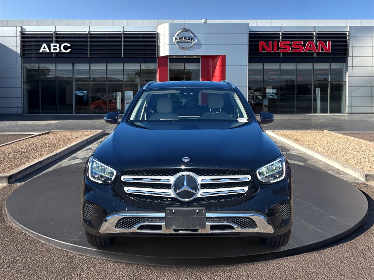 2022 Mercedes Benz GLC 300 4MATIC photo 2