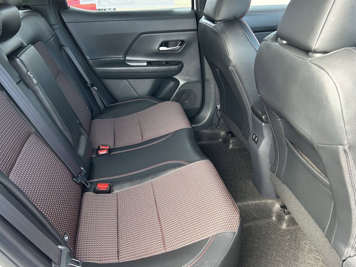 2026 Nissan KICKS SR - Photo 12
