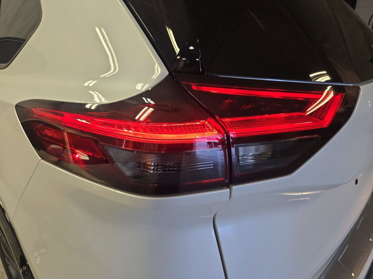 2025 Nissan Rogue Platinum - Photo 35