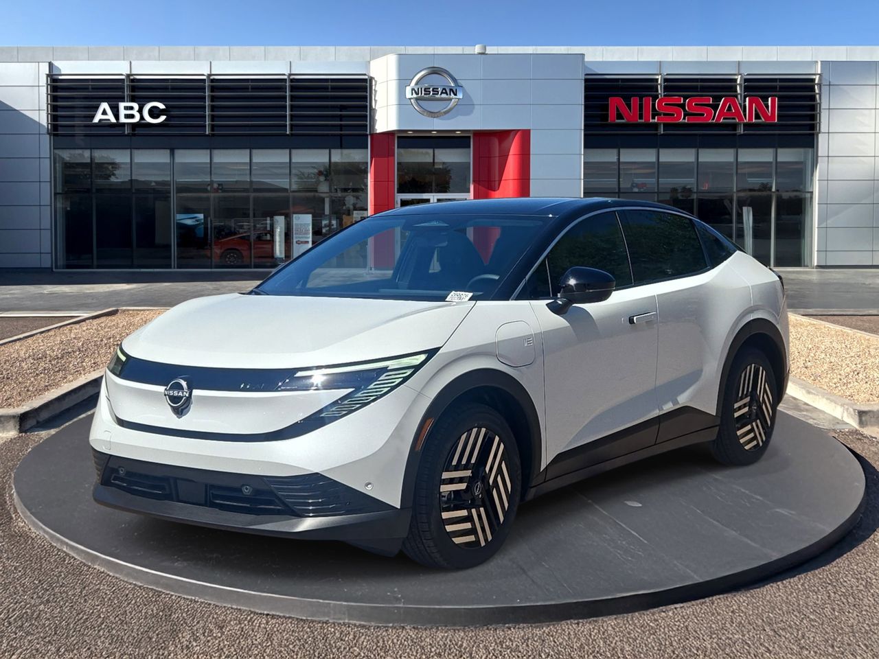 2026 Nissan Leaf SV+'s photo