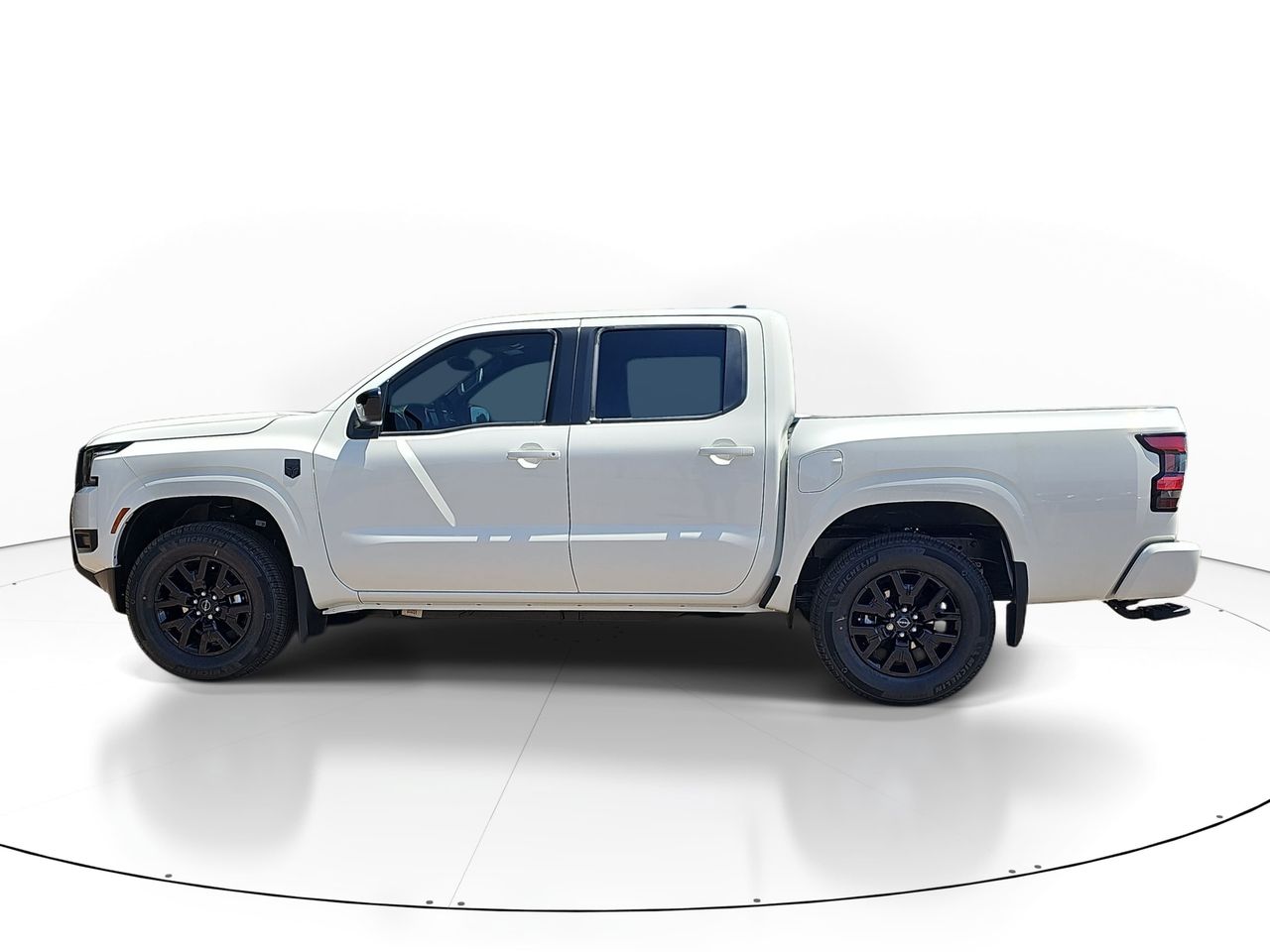 2026 Nissan Frontier SV - Photo 8