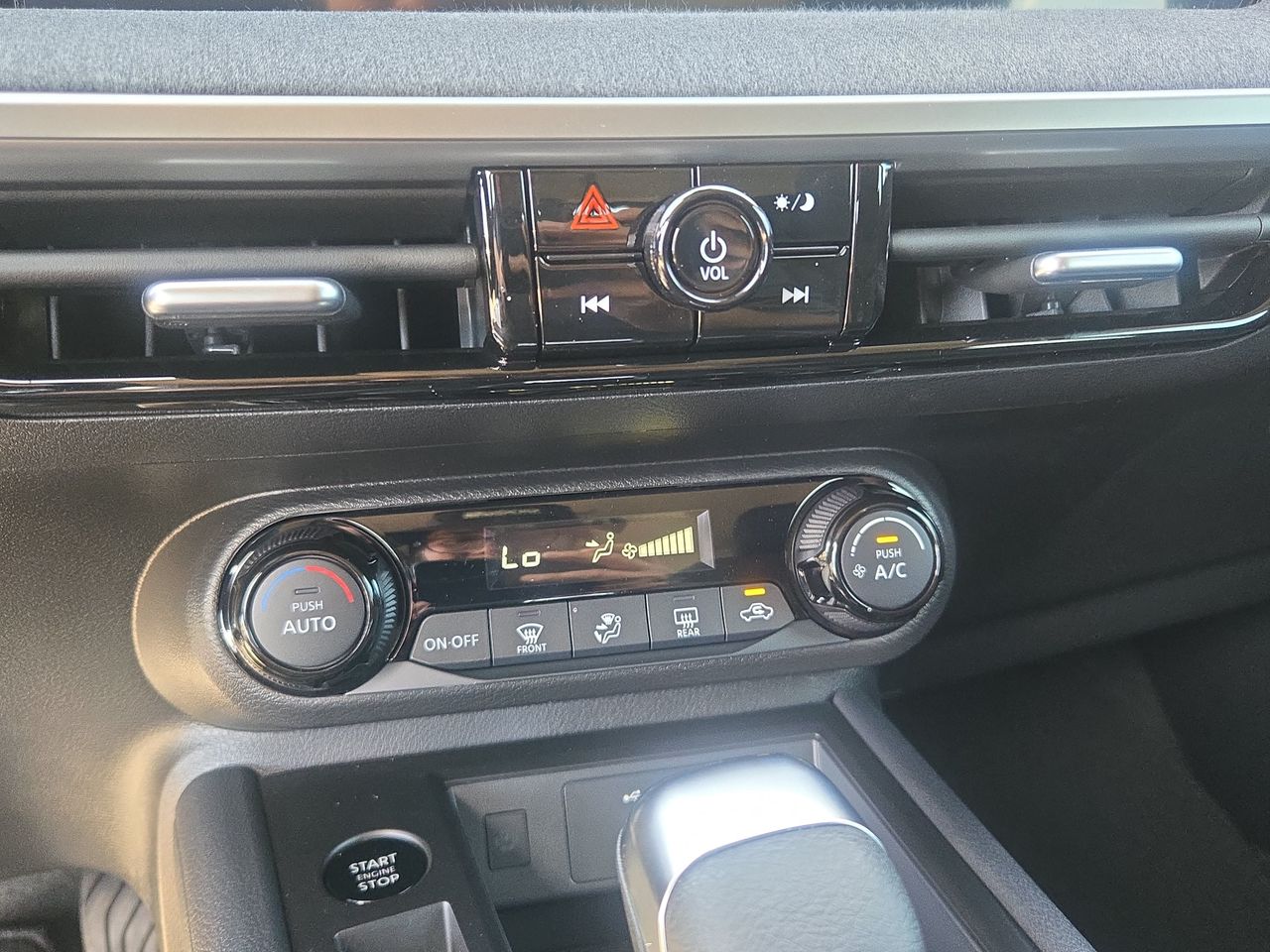 2026 Nissan KICKS SV - Photo 20