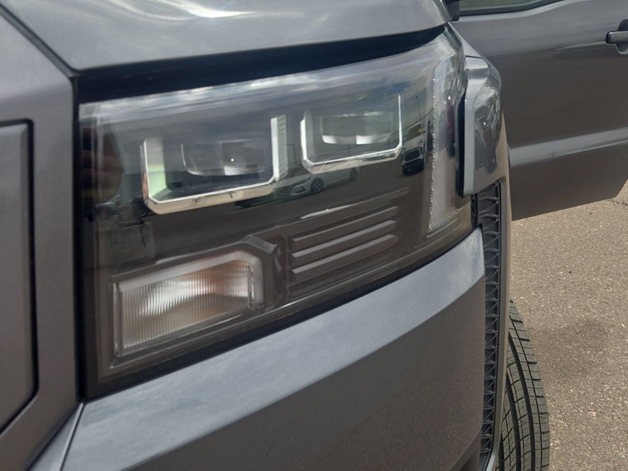 2026 Nissan Frontier SV - Photo 28