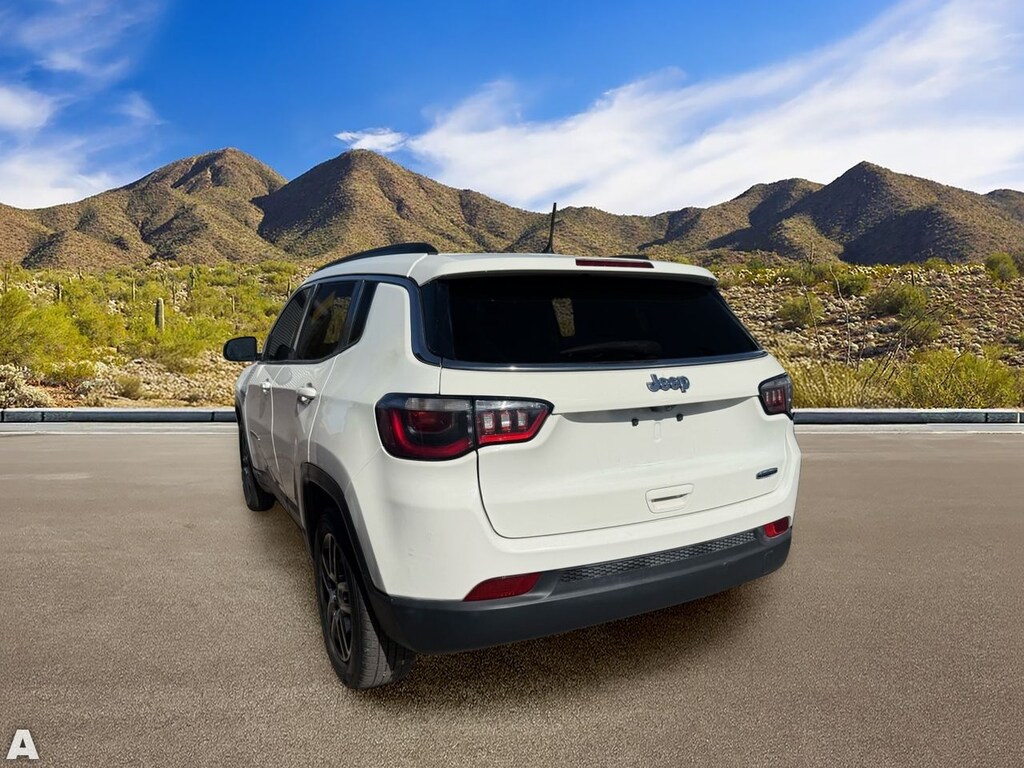 Used 2018 Jeep Compass Latitude SUV