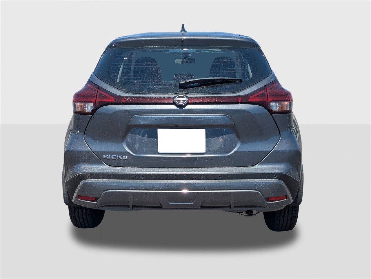 2025 Nissan Kicks Play S photo 3