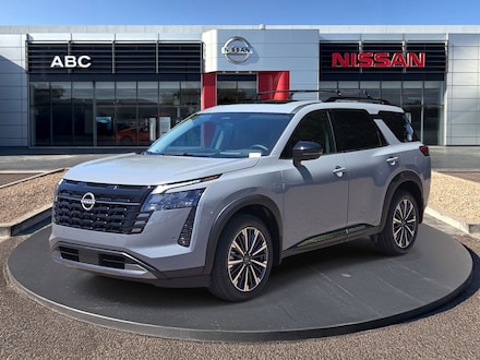 2026 Nissan Pathfinder Platinum SUV