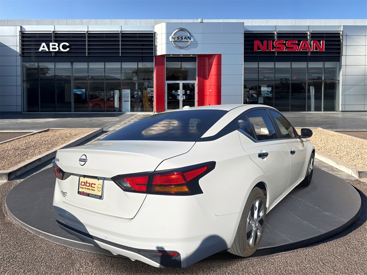 2025 Nissan Altima 2.5 S photo 4