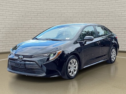2025 Toyota Corolla LE Sedan