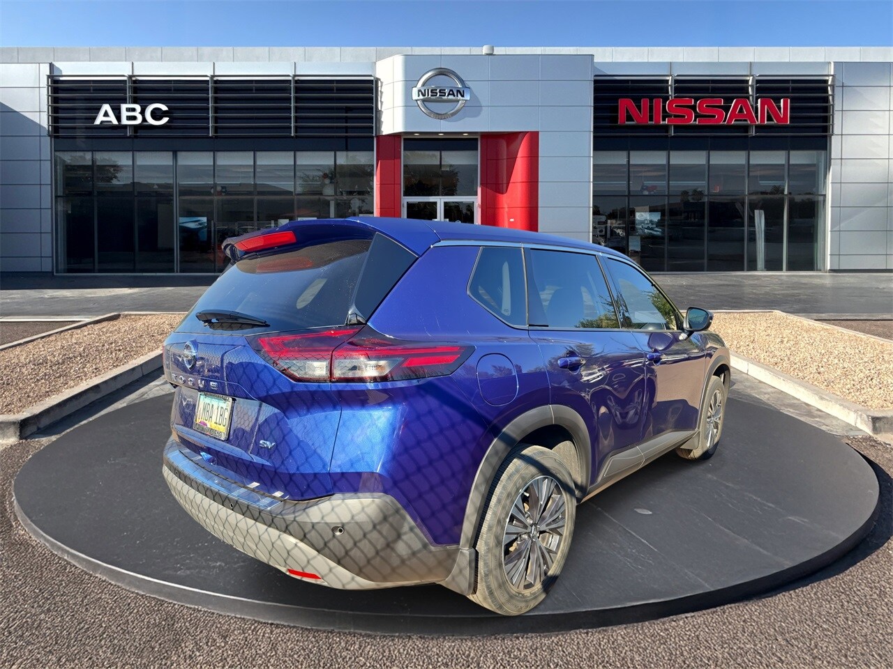 2021 Nissan Rogue SV photo 4