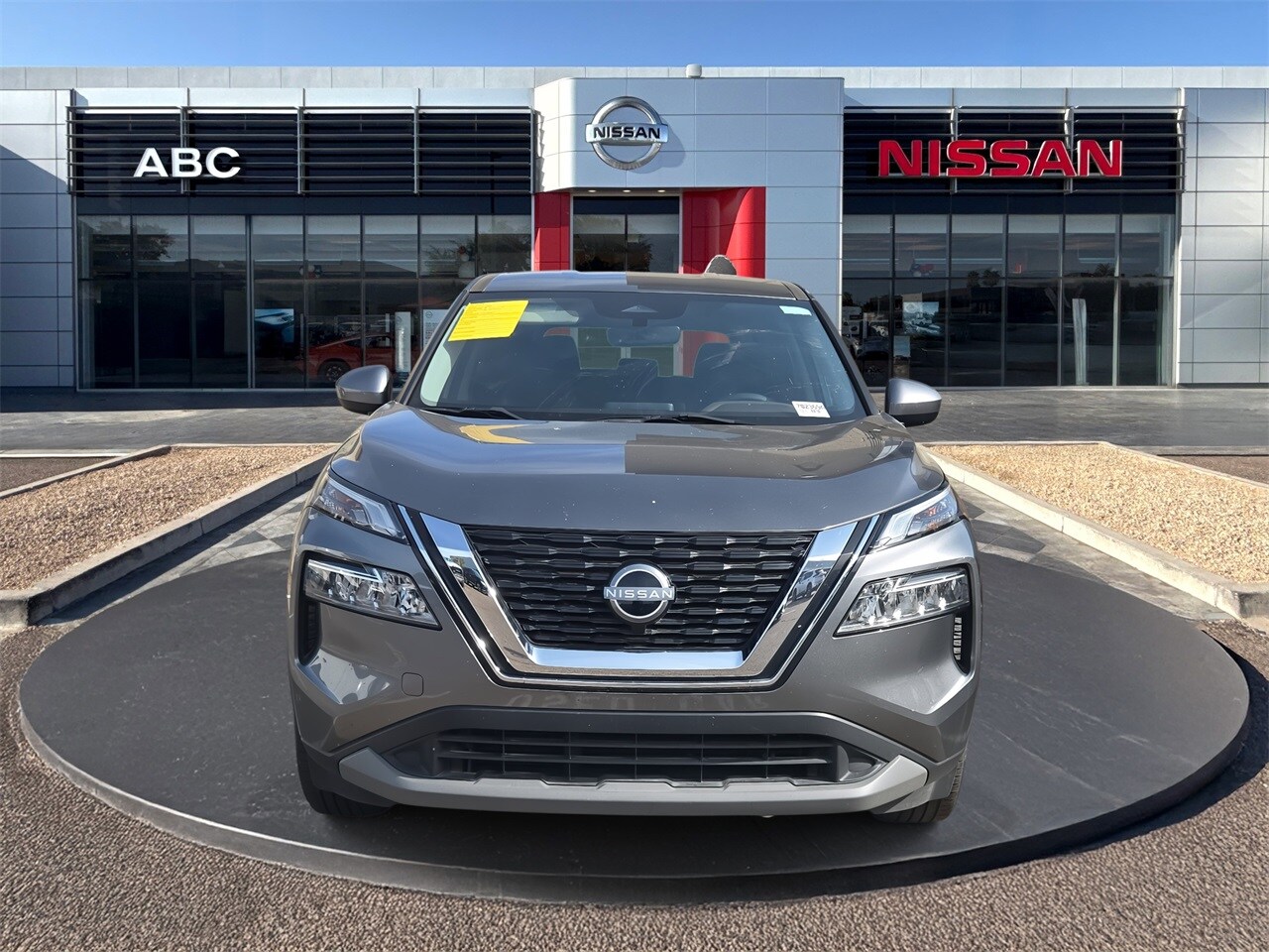 2023 Nissan Rogue SV photo 2